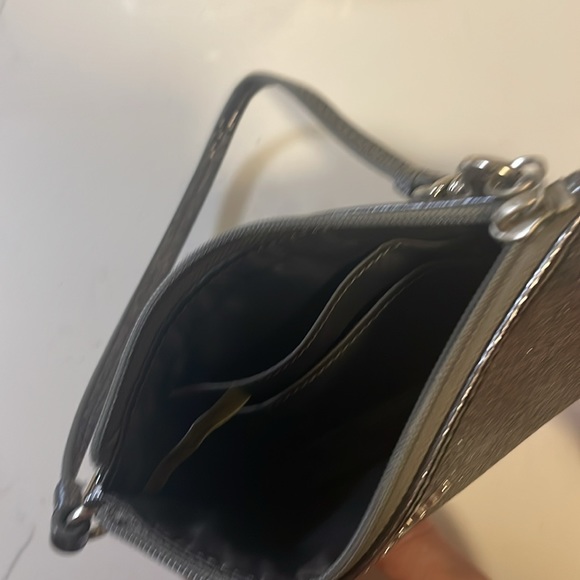 Coach Wristlet - Picture 3 of 4